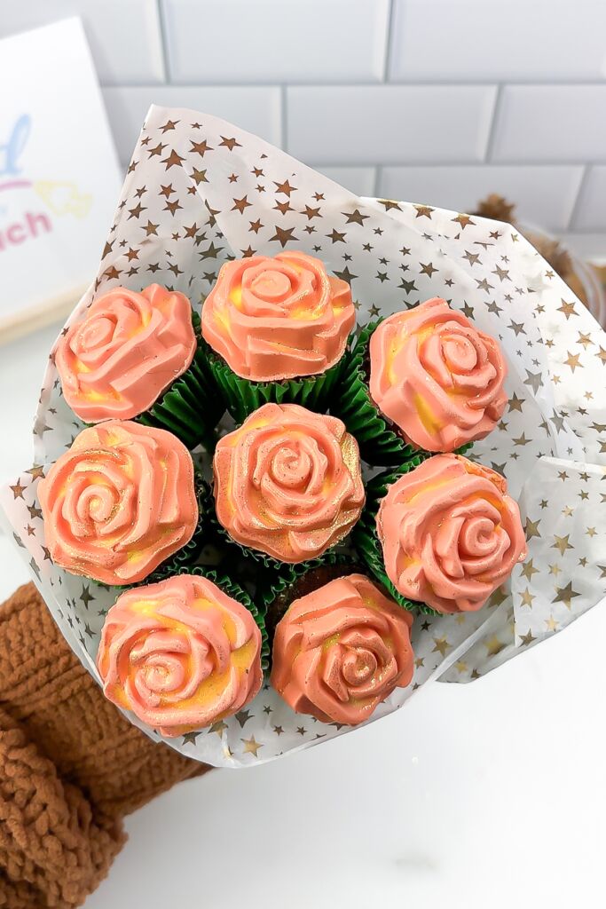Rose Cupcake Bouquet | How to Make an Easy Cupcake Bouquet